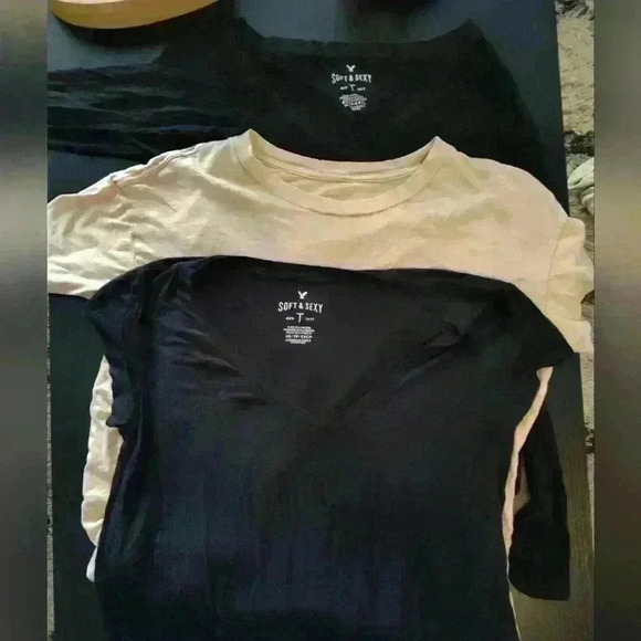 Bundle of 3 aerie tee shirts size xs - Picture 1 of 1